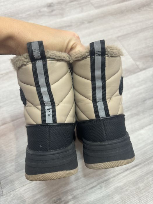 Зимние  сапоги для девочки