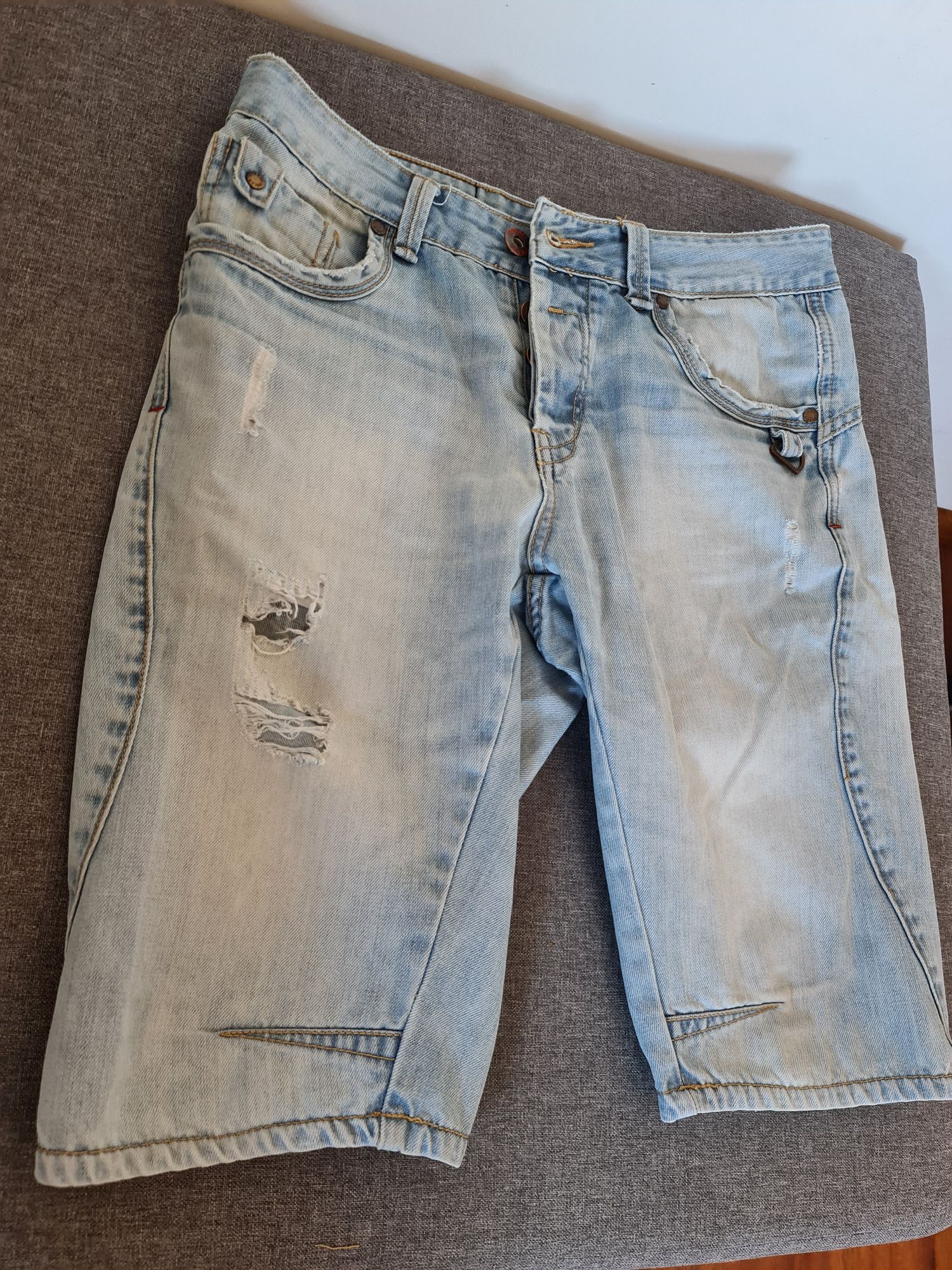 Spodenki szorty jeansowe DIVERSE rozmiar 31 około 80cm