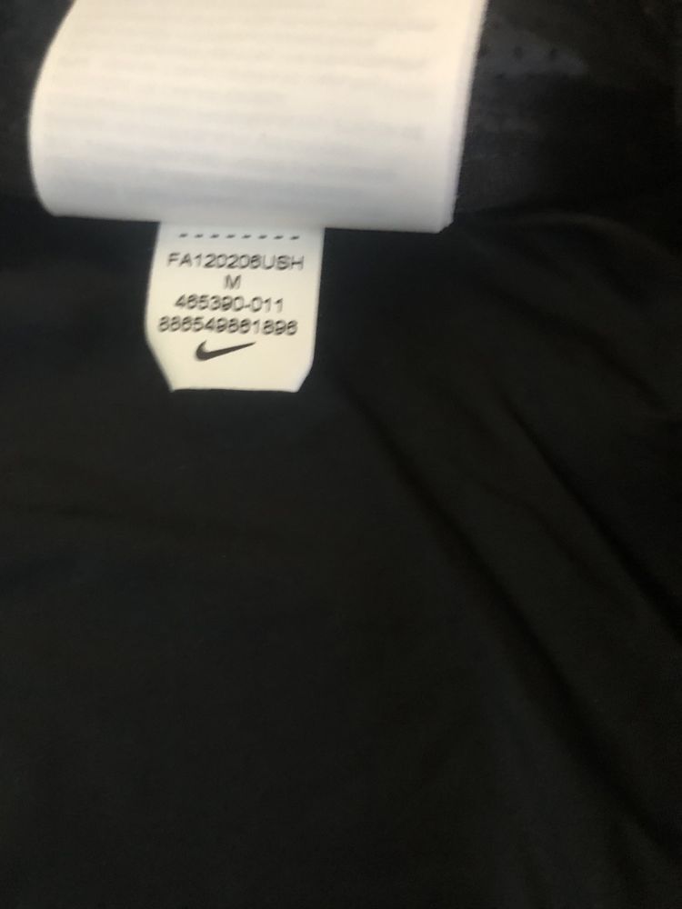 Вітровка Nike Running