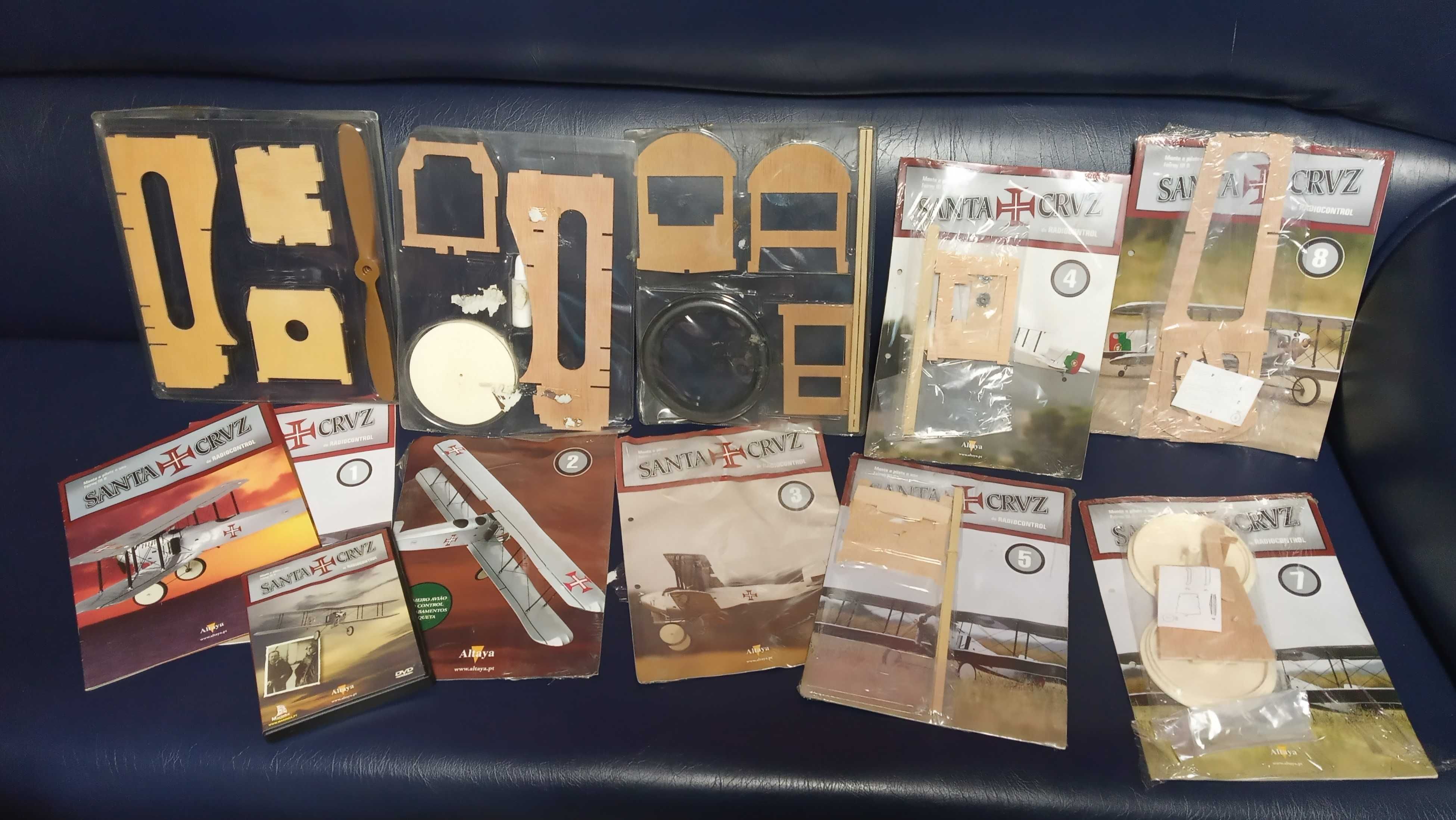 Conjunto de Fascículos da Colecção Avião Santa Cruz Altaya