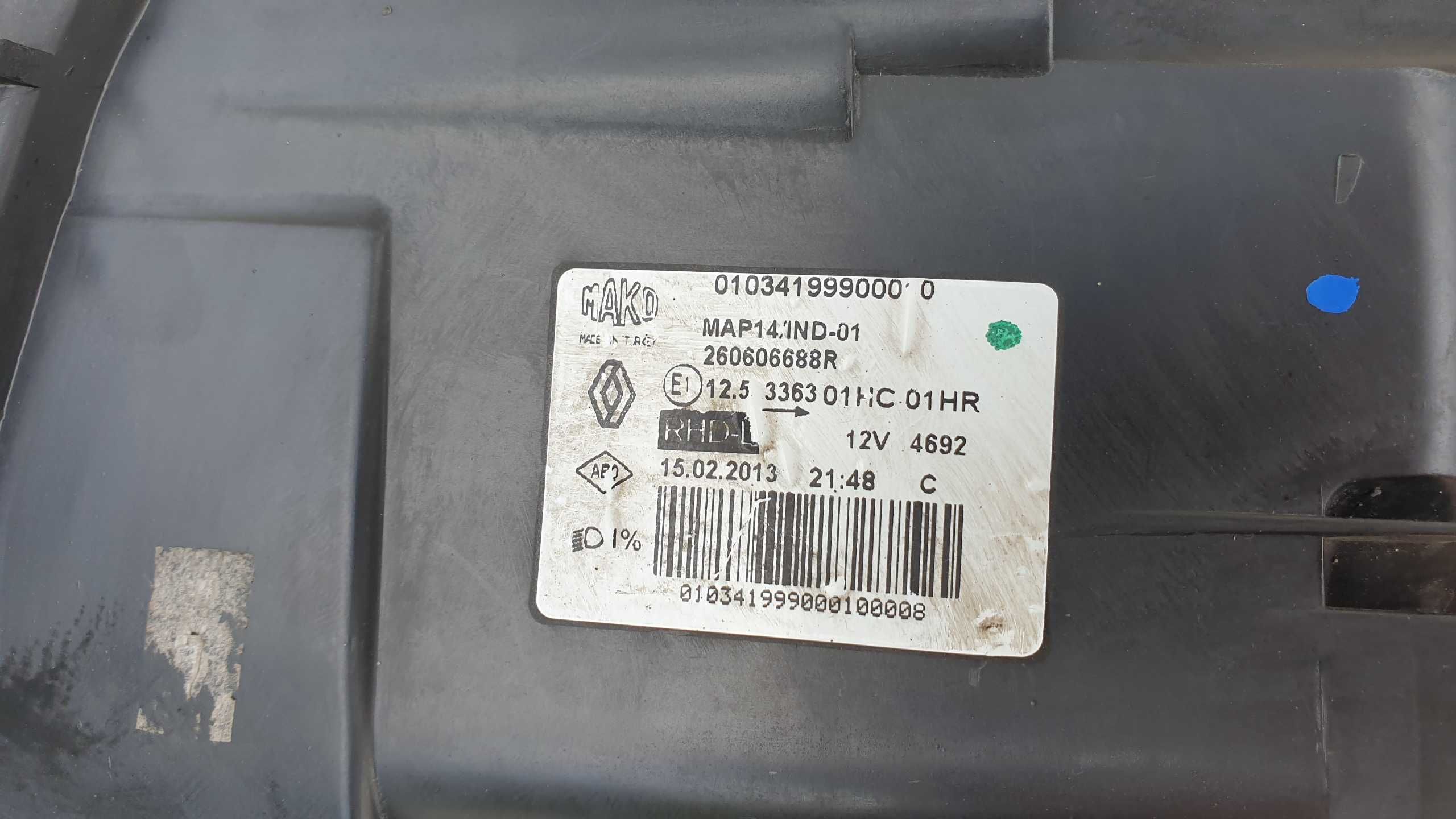 Renault clio IV 4 lewa lampa przód przednia UK