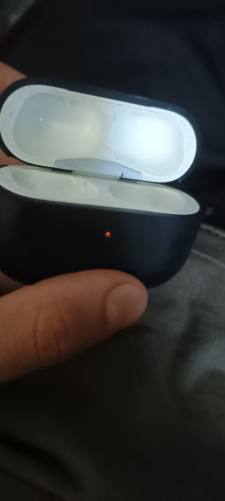 ПРЕДЛАГАЙТЕ ЦІНУ. кейс для Apple AirPods Pro 2-го покоління