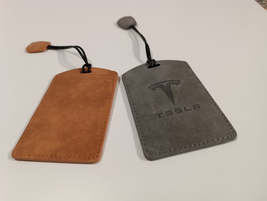 Замшевий чохол для смарт-ключа Tesla