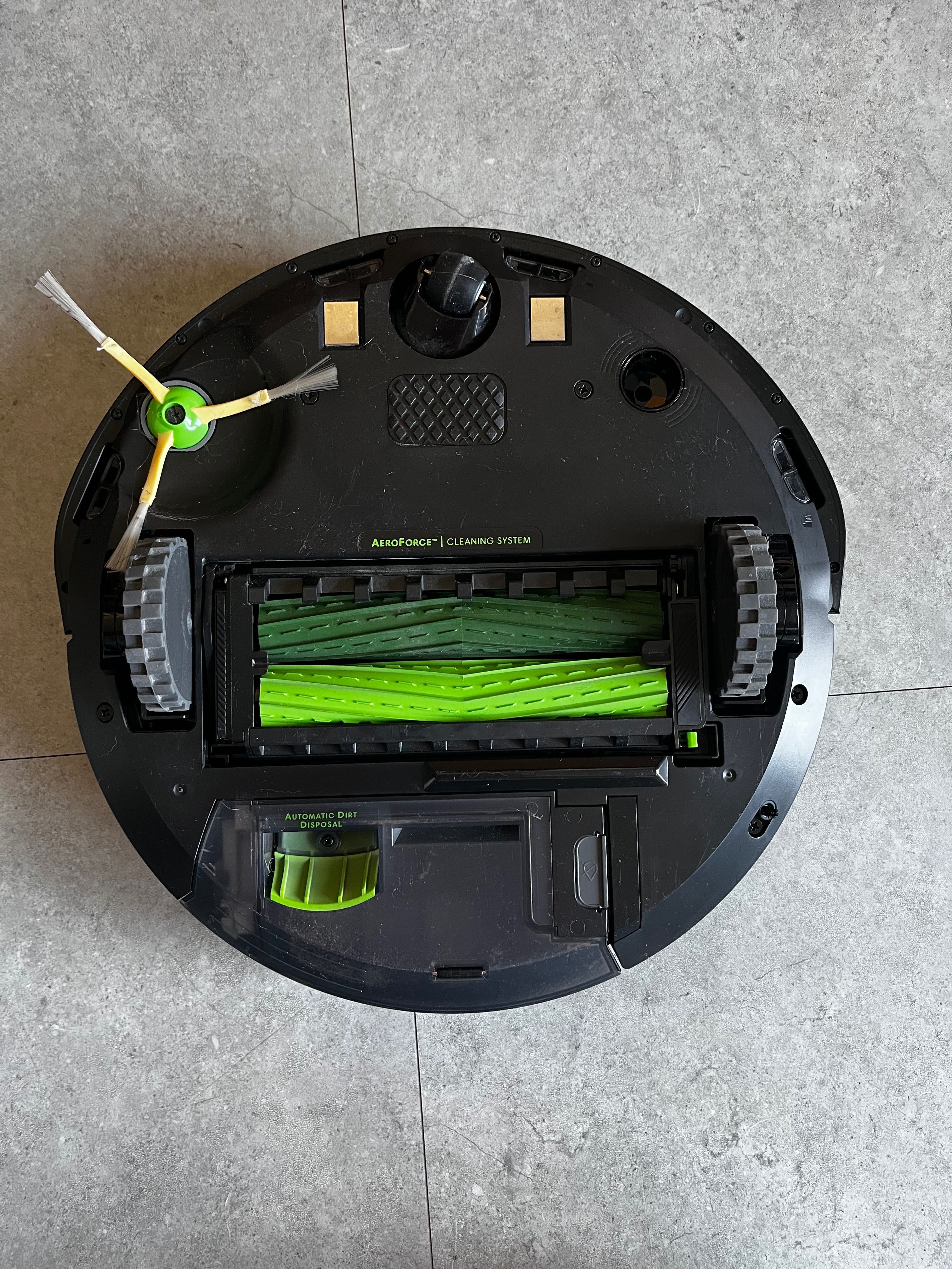 Odkurzacz iRobot Roomba i3+ (I3554) robot sprzątający