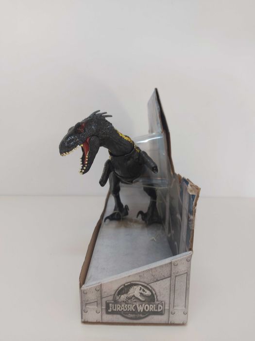 JURASSIC WORLD Interaktywny Dinozaur Indoraptor FLY53 (niesprawny) F