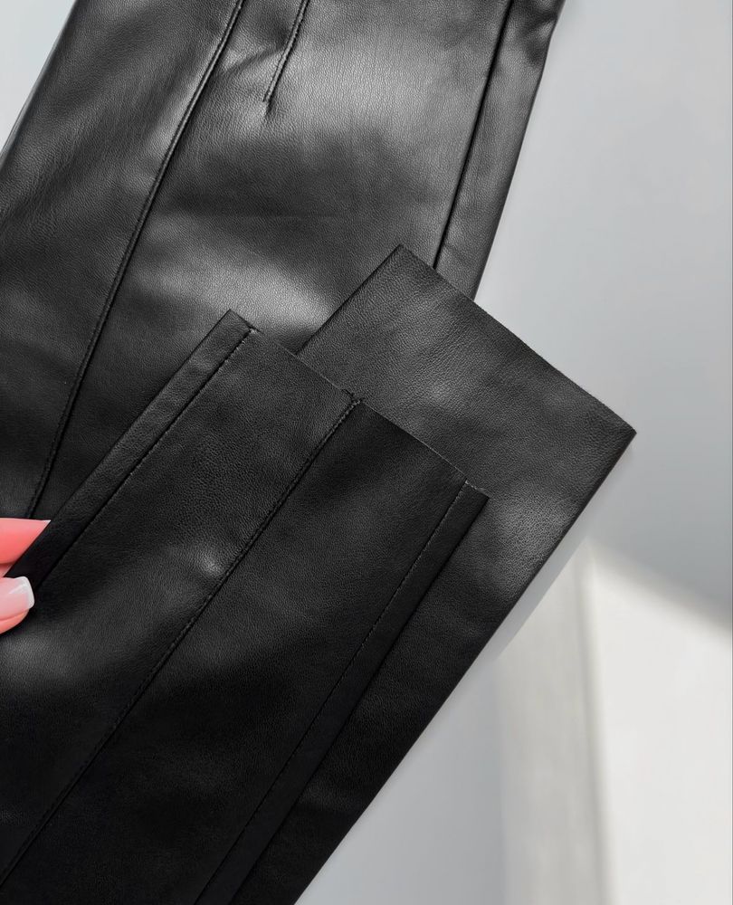 Шкіряні штани Zara