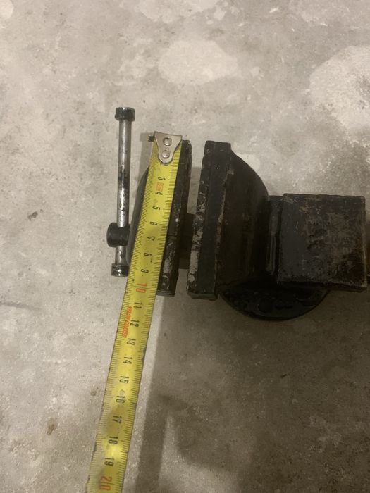 Продам Тиски слюсарні