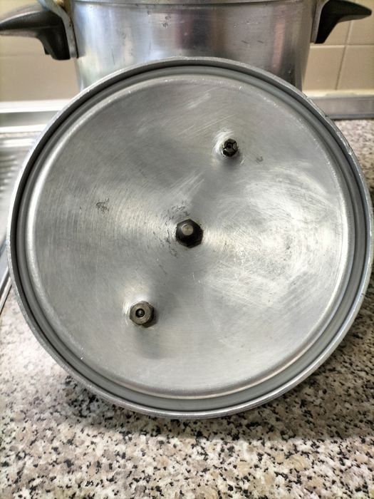 Vendo panela de pressão