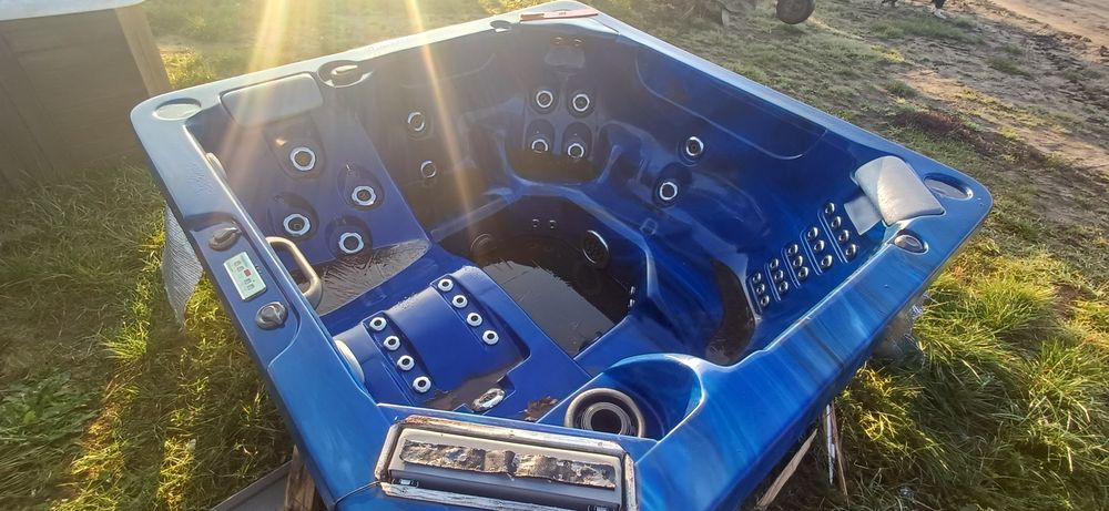 Jacuzzi ogrodowe całoroczne