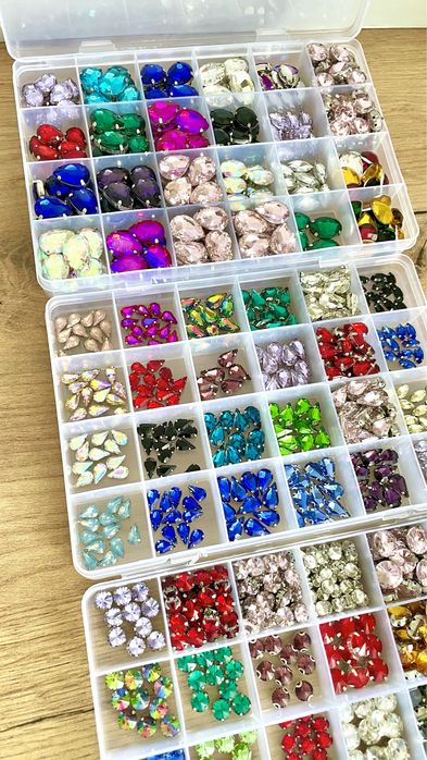 Стрази у цапах .