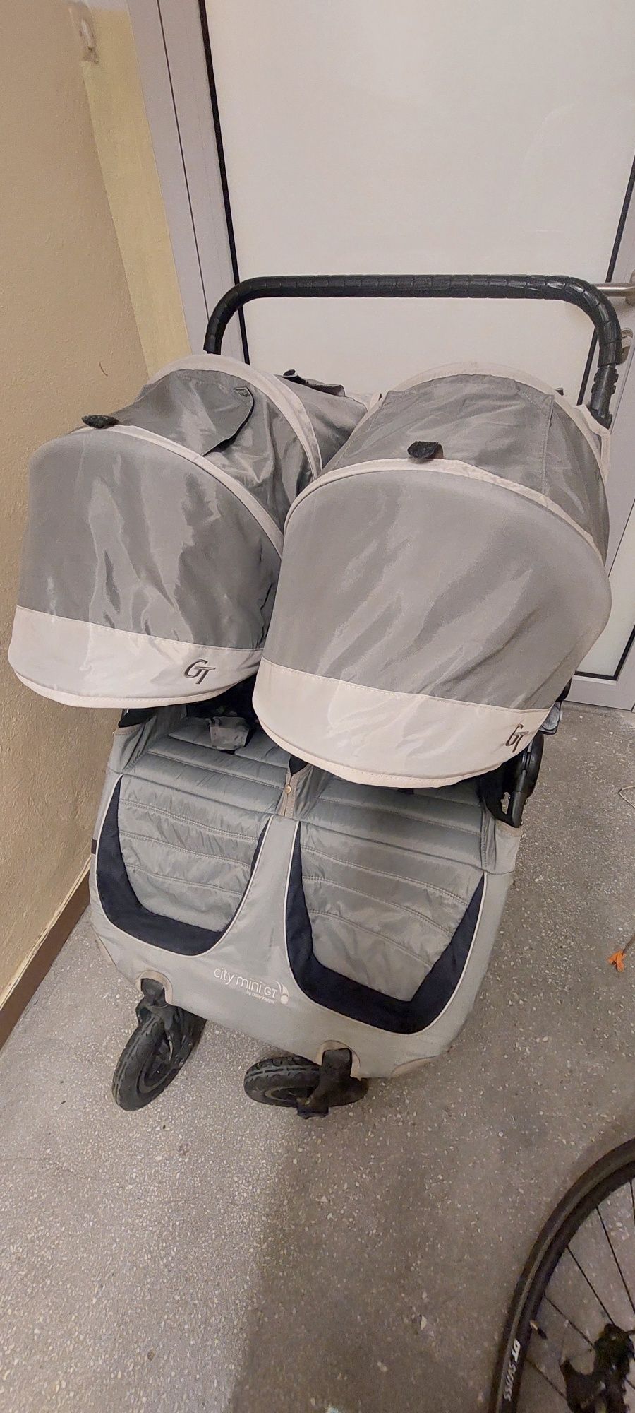 baby jogger city mini gt double, wózek dla bliźniaków, rok po roku