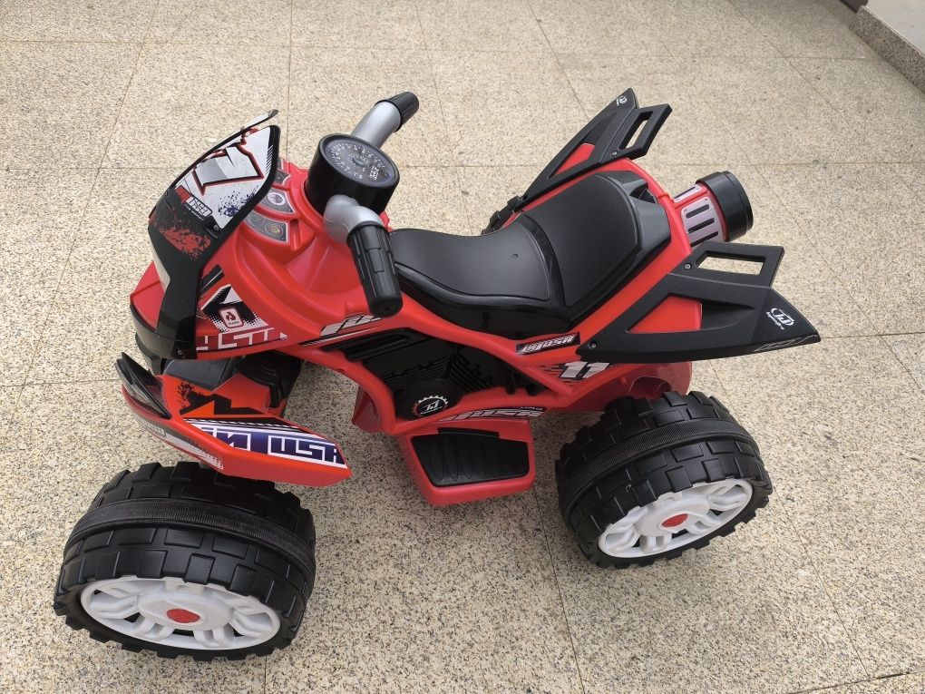 Moto 4 elétrica 12v