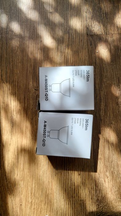 Halogeny do sufitów podwieszanych