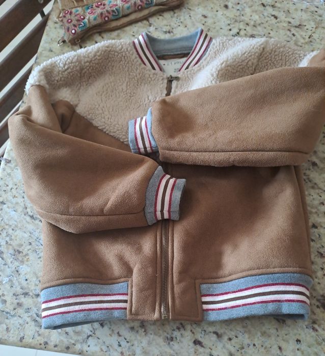 Blusão novo camel 11/12 anos