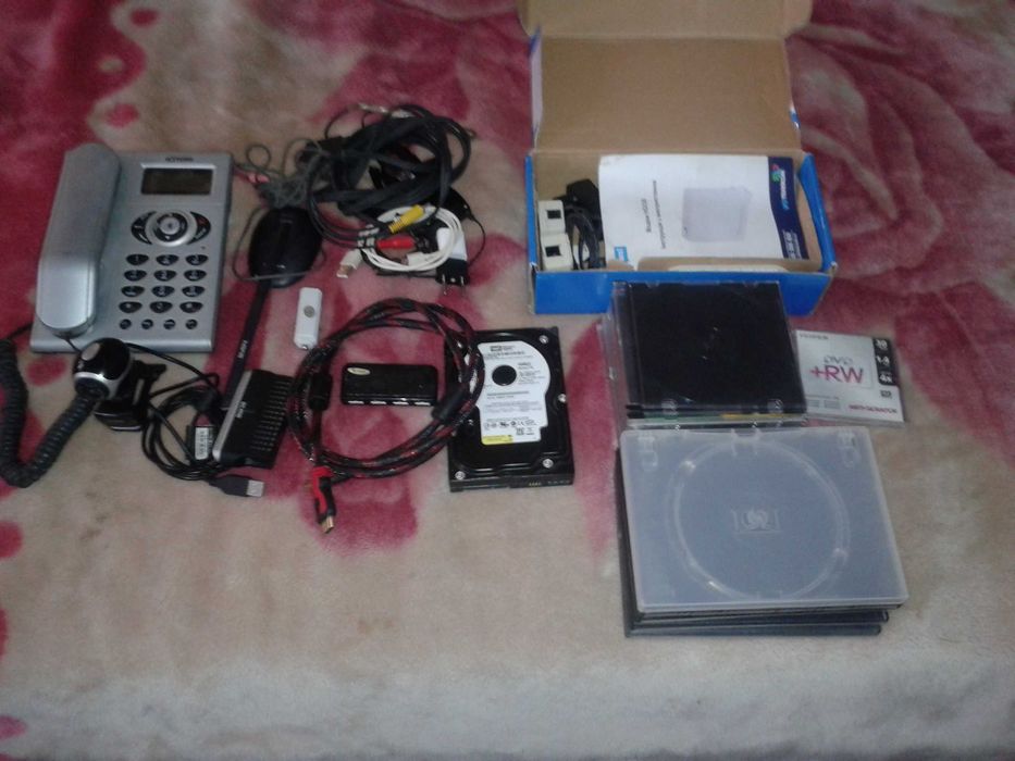 Кабель micro и Type C + гарнитура Nokia и др .