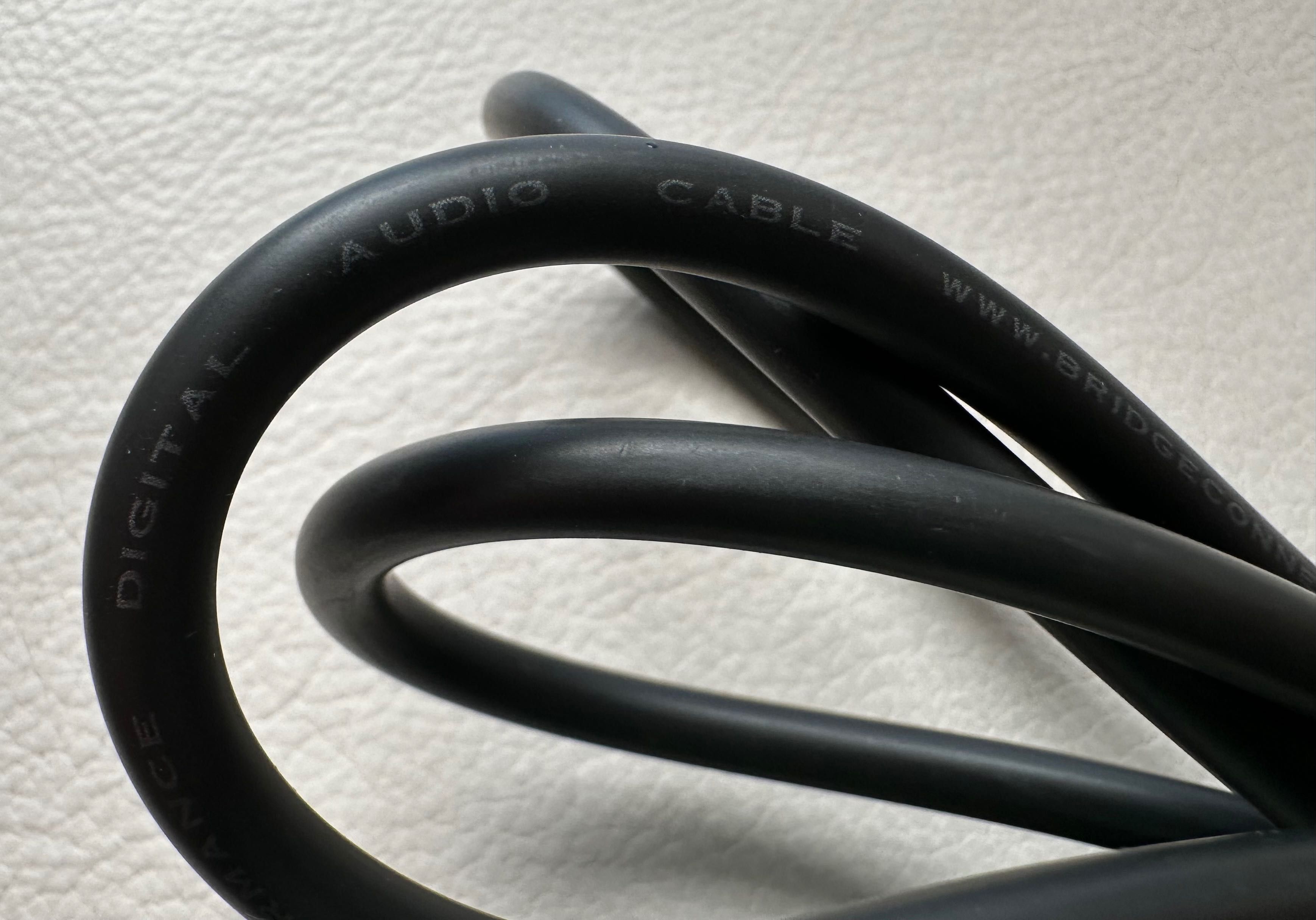 Kabel optyczny Toslink BRIDGE 2m | High Performance Digital Audio