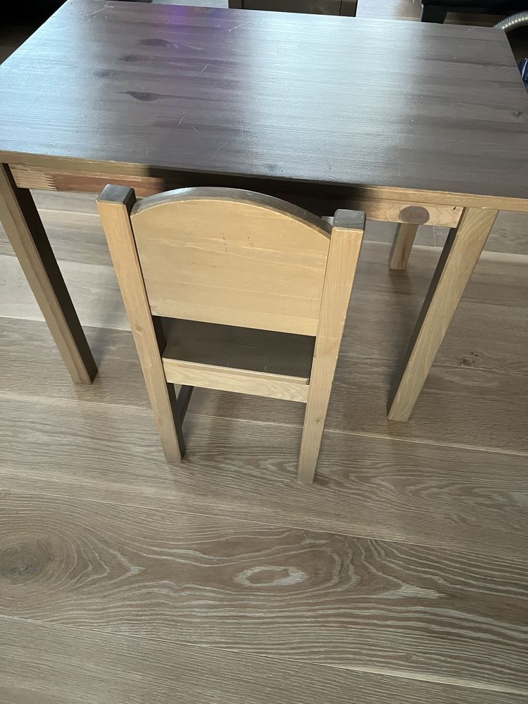 Stolik drewniany Ikea