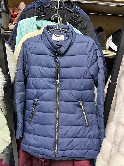 Безкоштовно куртка жіноча М