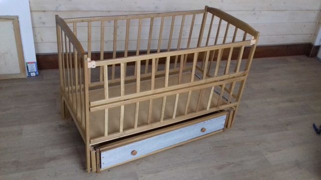 Дитяче ліжко-колиска , дубова (шухляда з телескопічними направляючими)