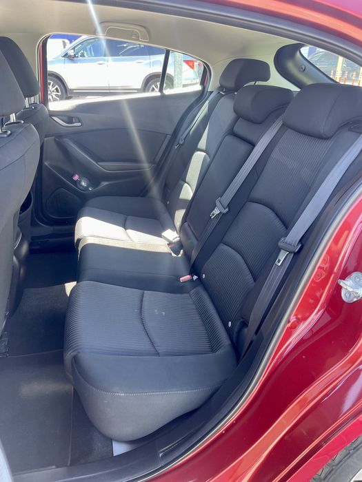 Mazda 3 skyactiv drive.