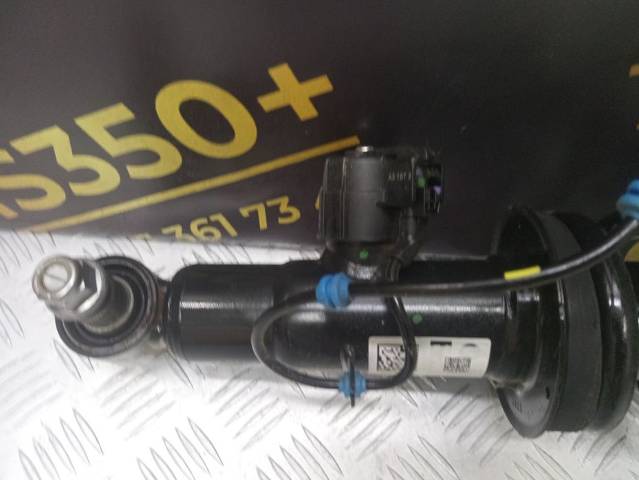 Стойка права BMW X5 G05 Стійка задня амортизатора БМВ Х5 Г05 Шрот