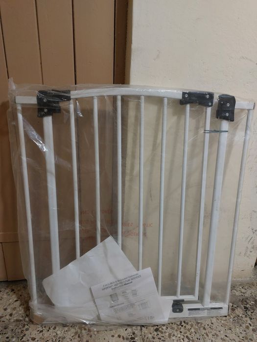 Barierka, ochronna, zabezpieczająca na schody dla dzieci