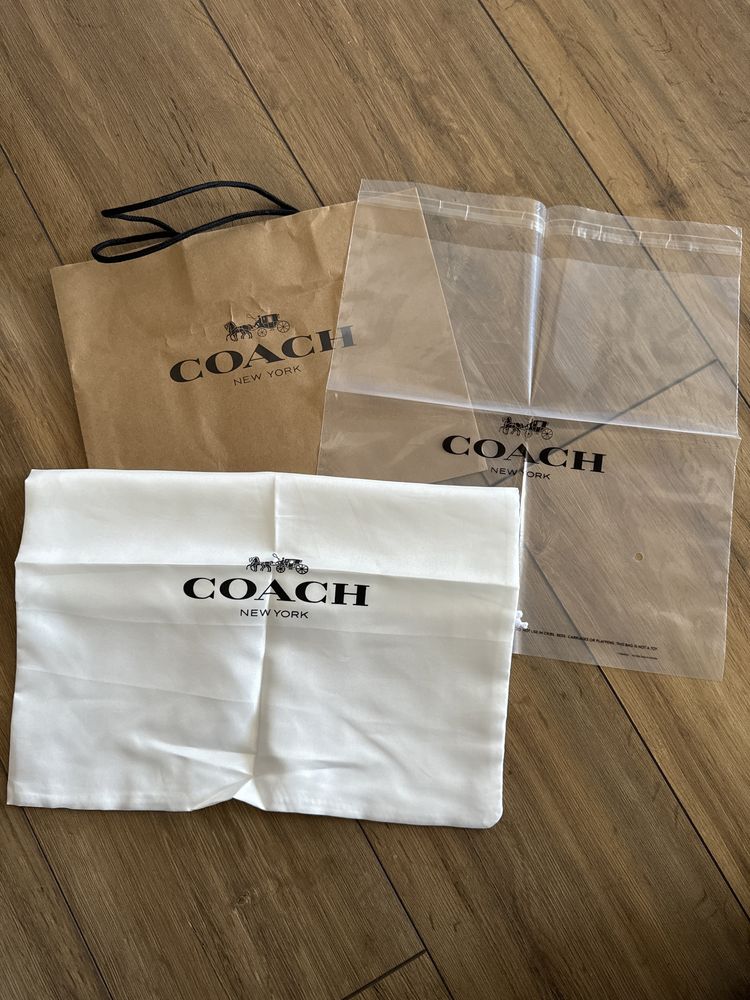 Шкіряна сумка Coach Teri Shoulder Bag