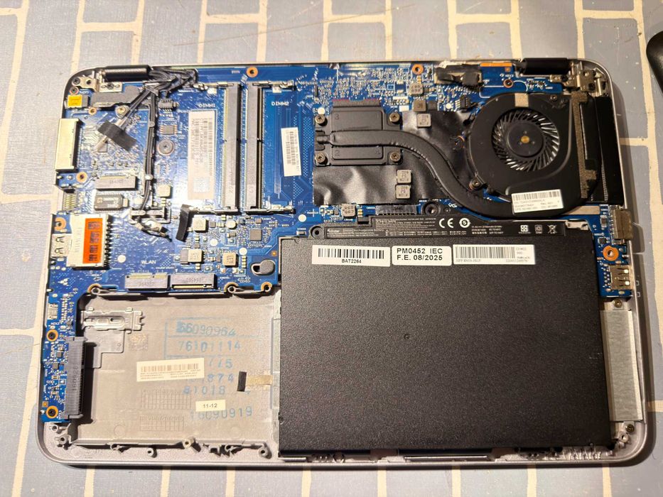 HP Elitebook 820 G3 p/Peças