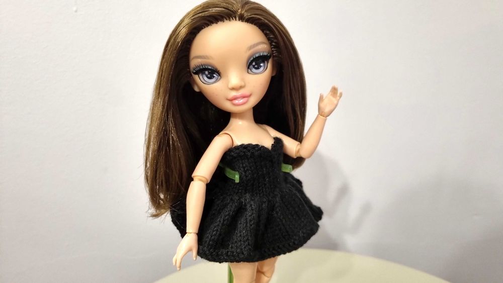 Boneca Rainbow High