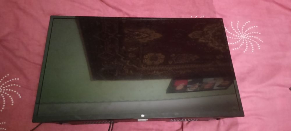 Телевизор Xiaomi L32M5 + кронштейн