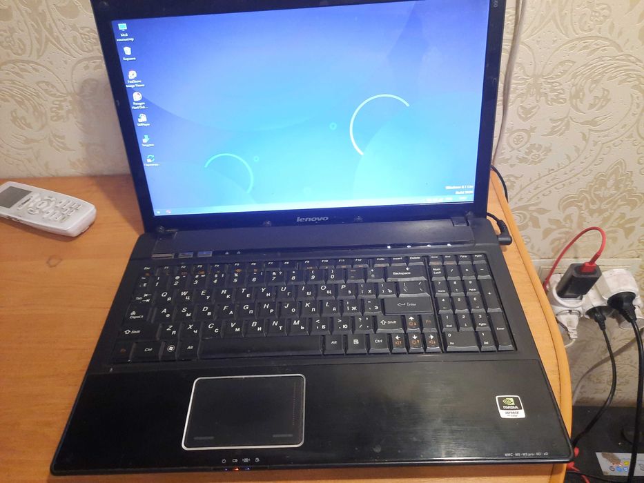 производительный, крепкий, тонкий ноутбук, core i7!