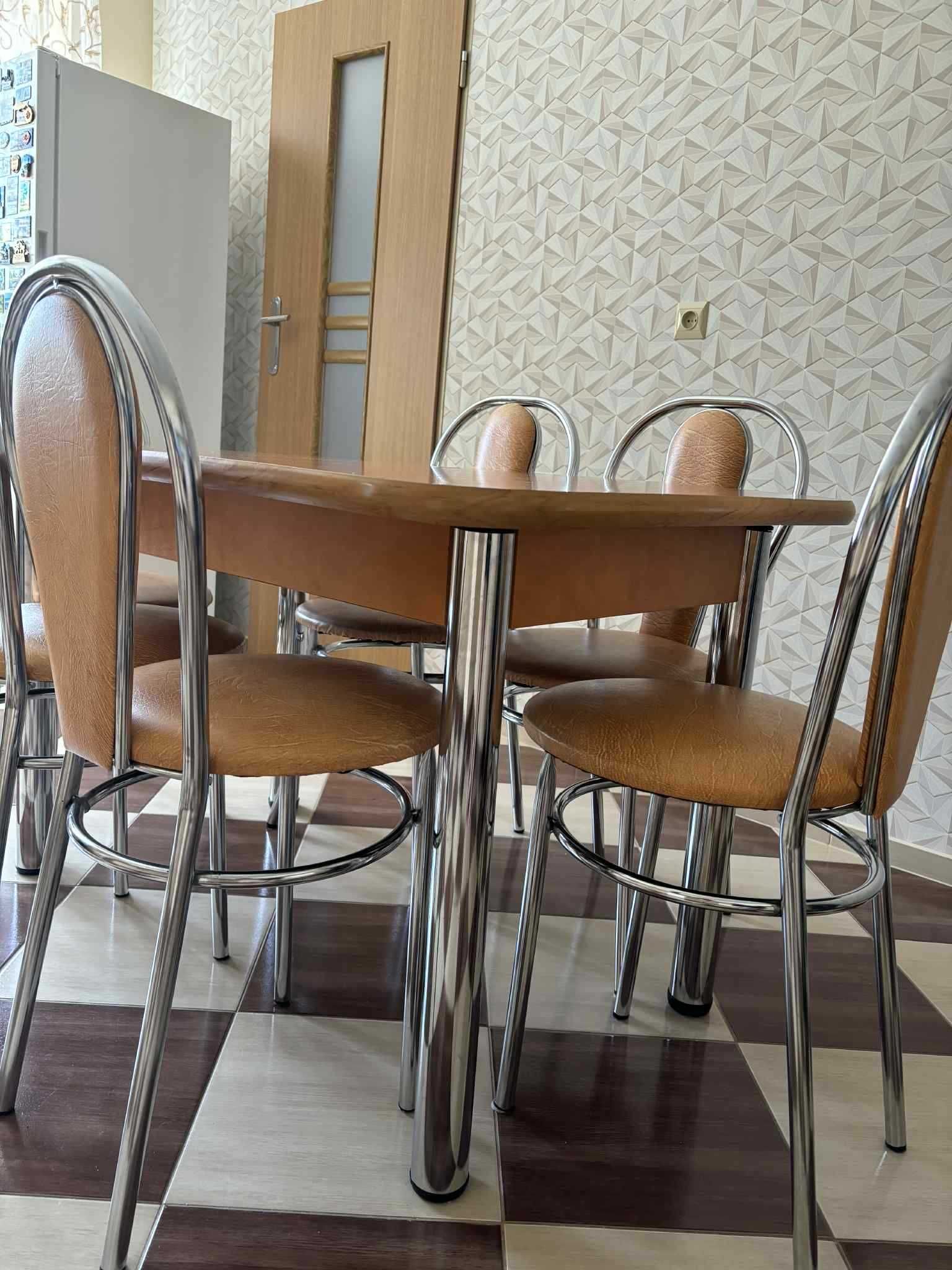 Stół kuchenny + 6 krzeseł