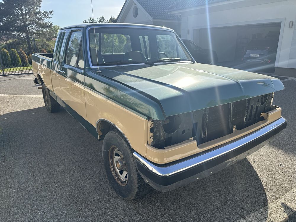 Ford F150 rocznik 1990 5.0l V8 RWD zero rdzy! zamiana bricknose pickup