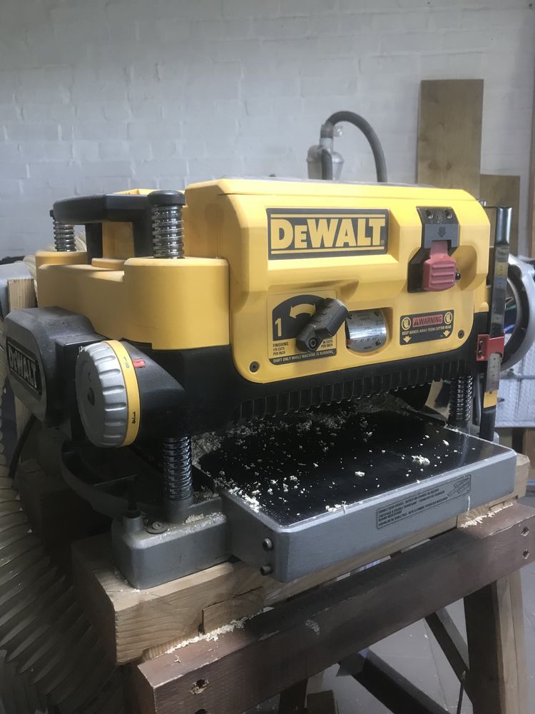 Рейсмус DEWALT DW 735