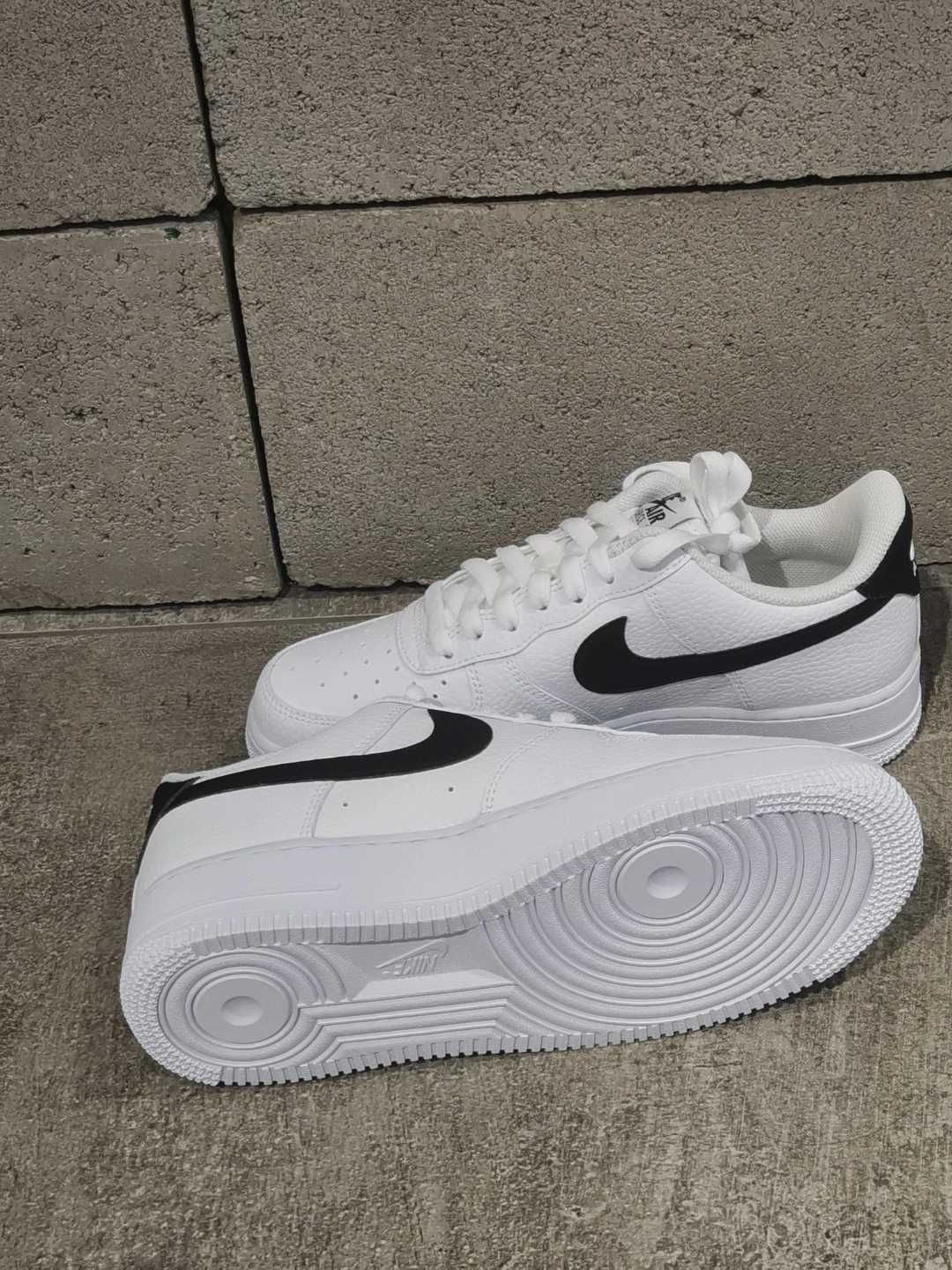 White Black\Air F1\Nike\nowy UnisexTrampki.44