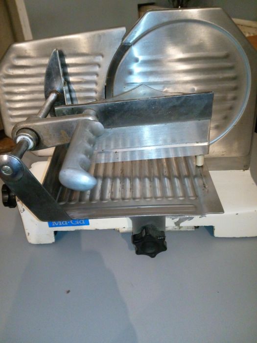 Krajalnica do wędlin serów