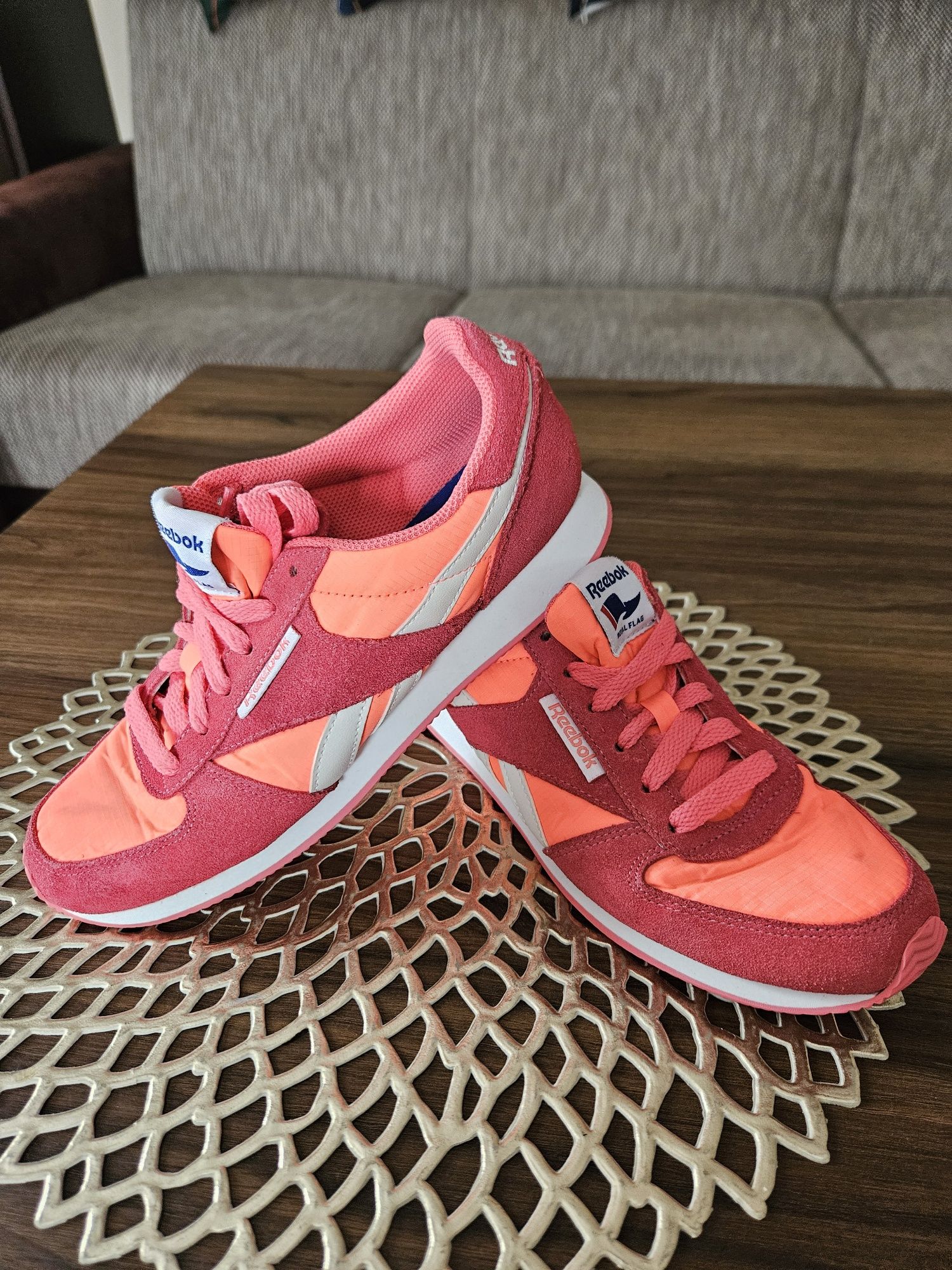 Buty sportowe Reebok 38 neonowy róż