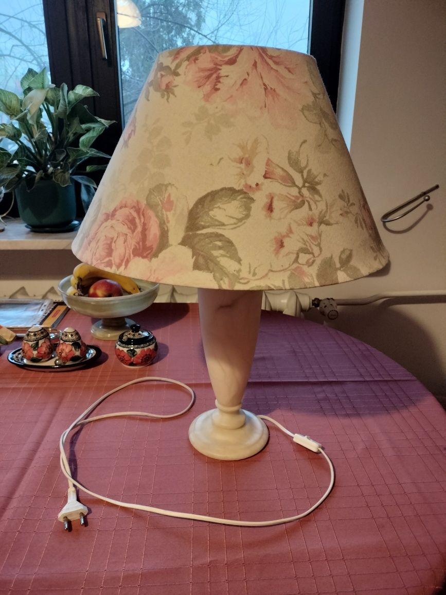 Lampy Alabastrowe