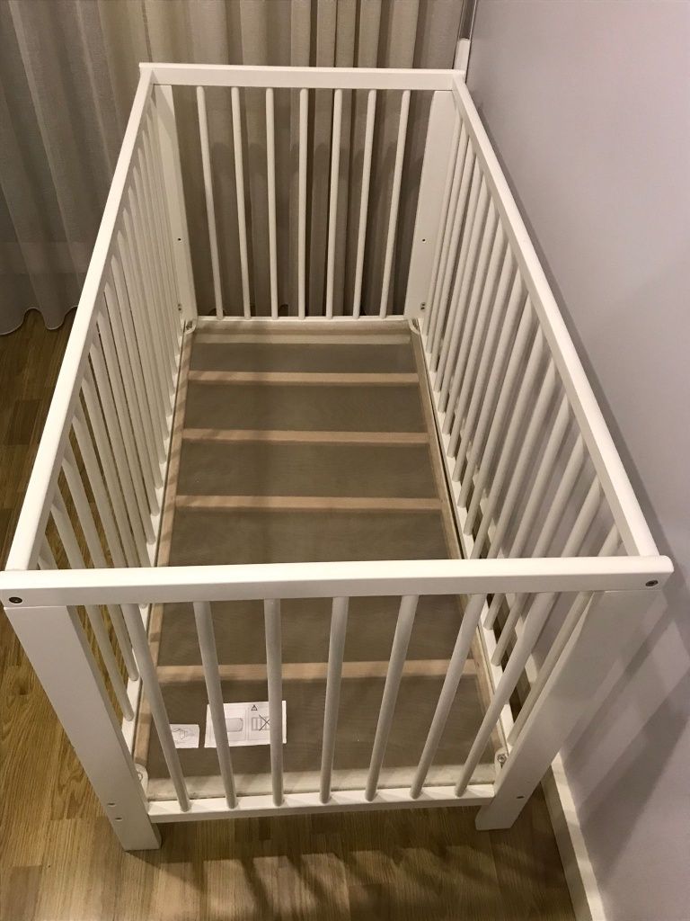 Berço ikea branco