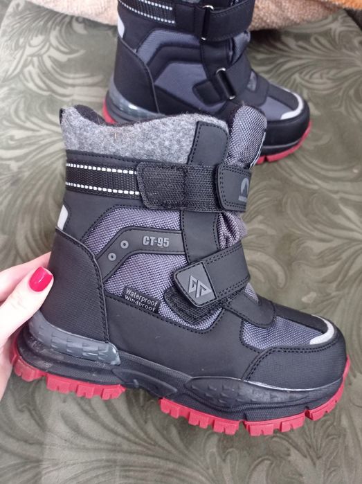 Зимове взуття для хлопчика
