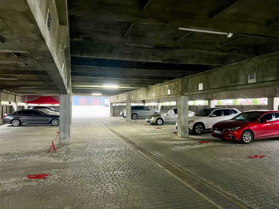 Здана 2кім.квартира в ЖК Містечко Центральне. 8поверх!