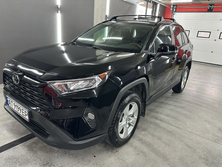 Тойота рав 4  від власника