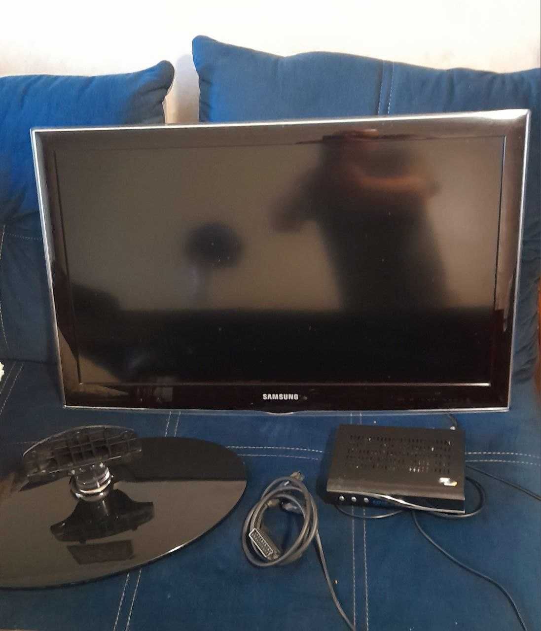 телевізор samsung UE32C4000