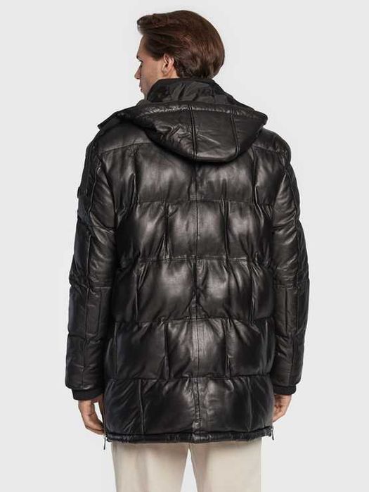 Нова шкіряна куртка ф-ми Bugatti