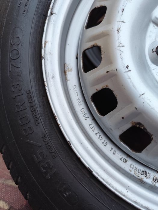 Sprzedam 2 koła 13