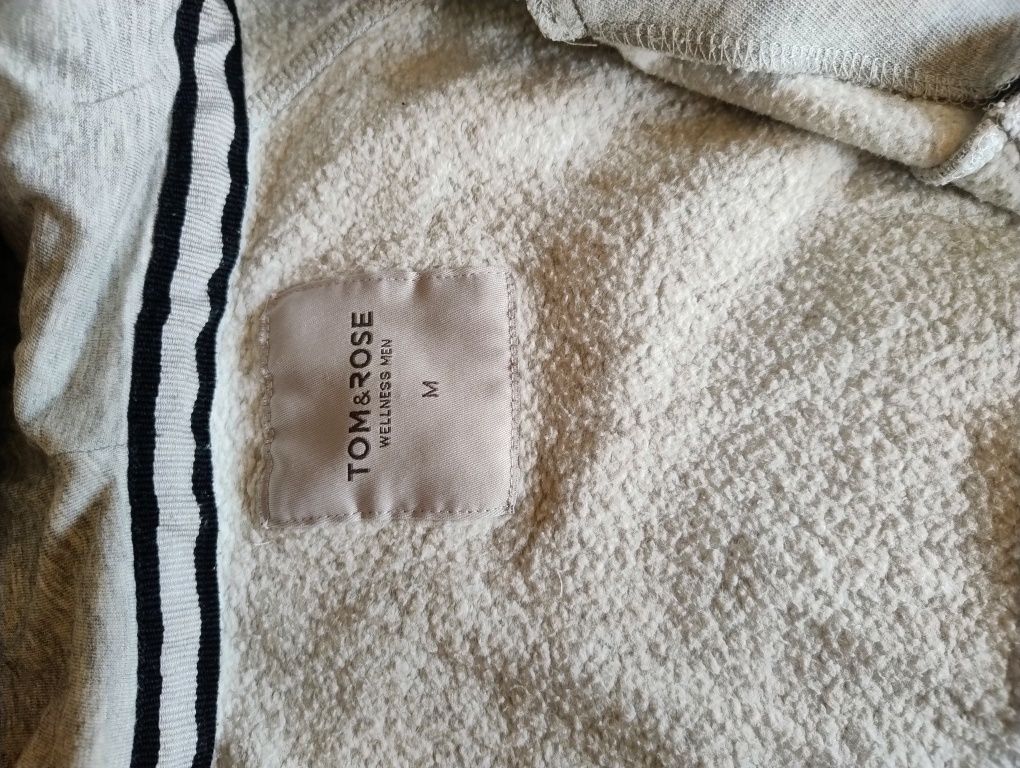 Szara bluza z kapturem rozmiar M