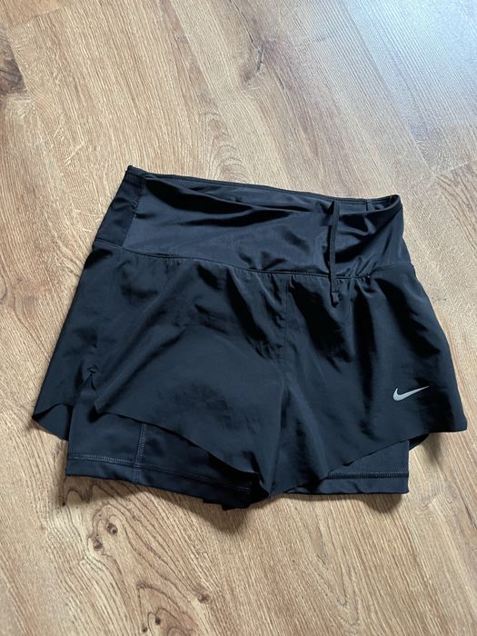 Sportowe spodenki Nike, damskie XS