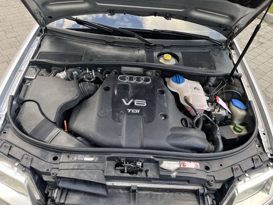 Продам Audi A6C5 2000р