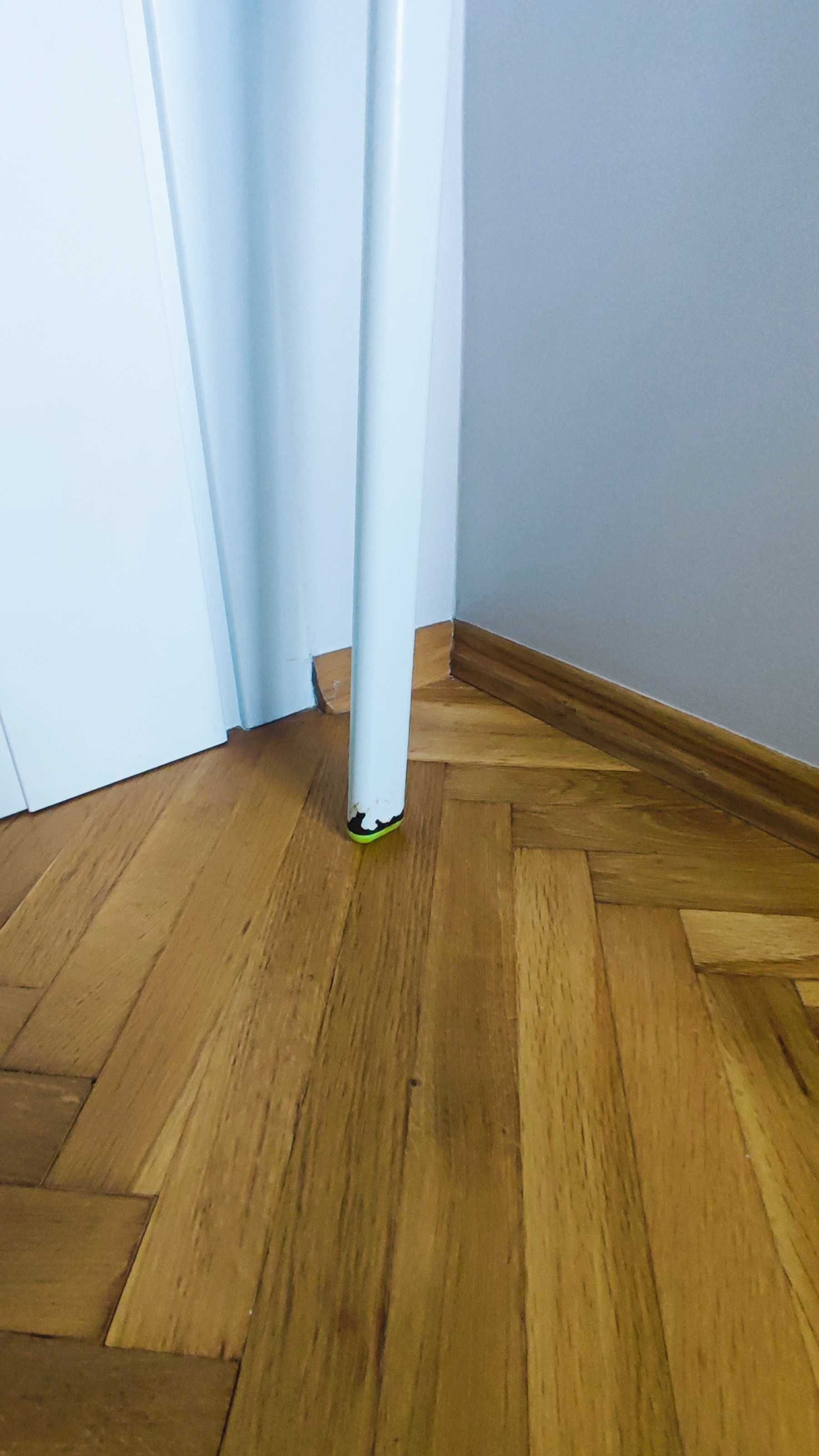 Drabinka metalowa z IKEA wolnostojąca, biała, rozkładana na części