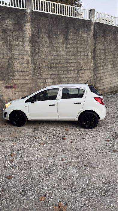 Opel corsa D 2013  1.3 CDTI 5 lugares